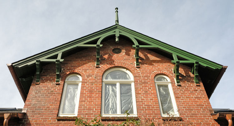 Holzarbeiten von Roof-Tec Dachdeckerei Taarstedt